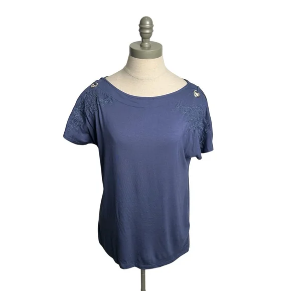 Cable & Gauge Blue Women's Short Sleeve Boat Neck Geometric Embroidered Top S - Picture 2 of 9